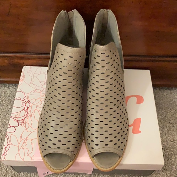 Journee Collection Shoes - Journee Collection Bootie